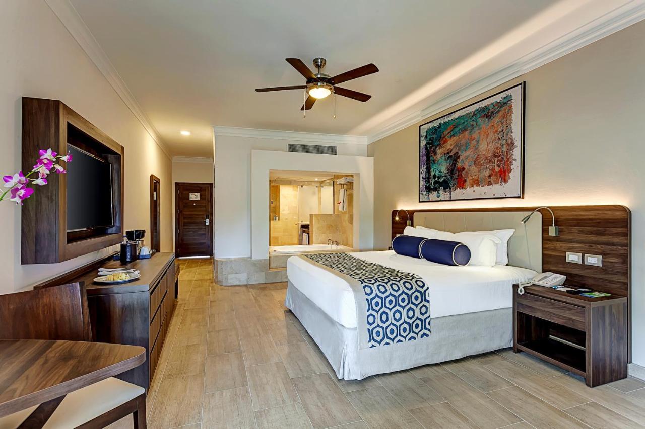 Luxury Jacuzzi Junior Suite Diamond Club,1274844967:JPEG
