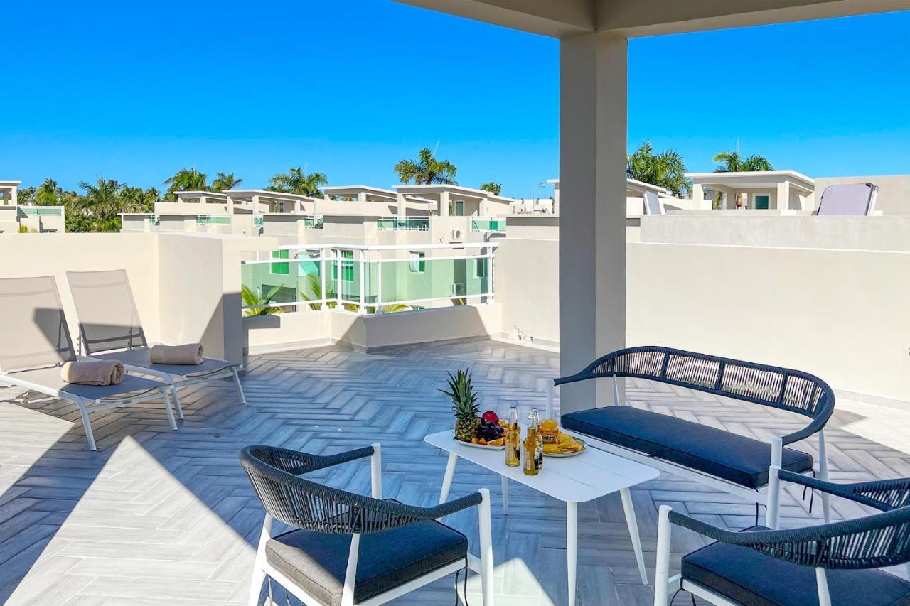 Two-Bedroom Apartment Pool View,1770260862:JPEG