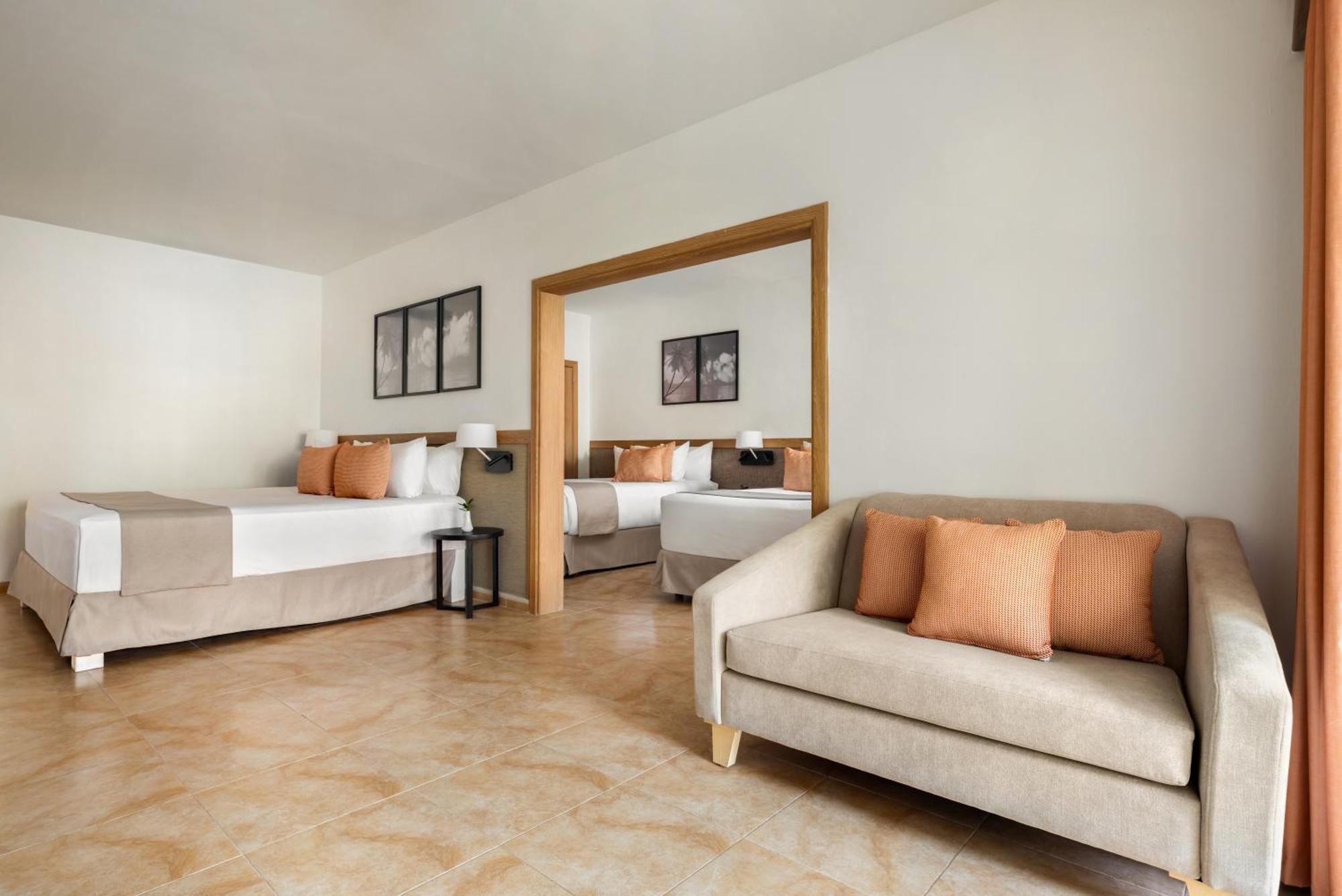 Deluxe Suite,1591660563:JPEG