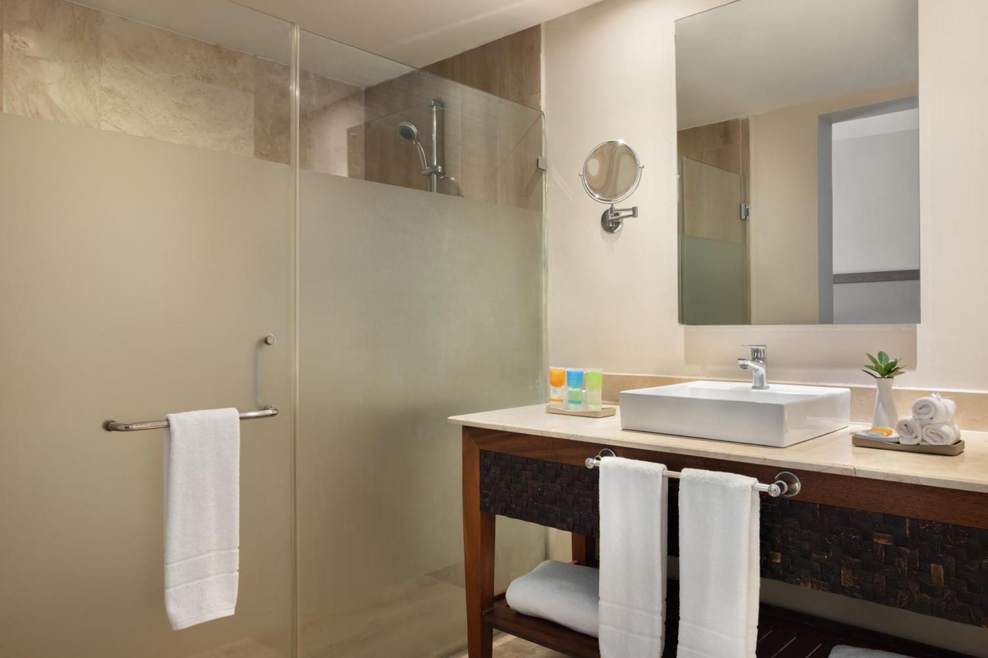 Sun Club Jr Suite Pool View Adults Only Double,1591660558:JPEG