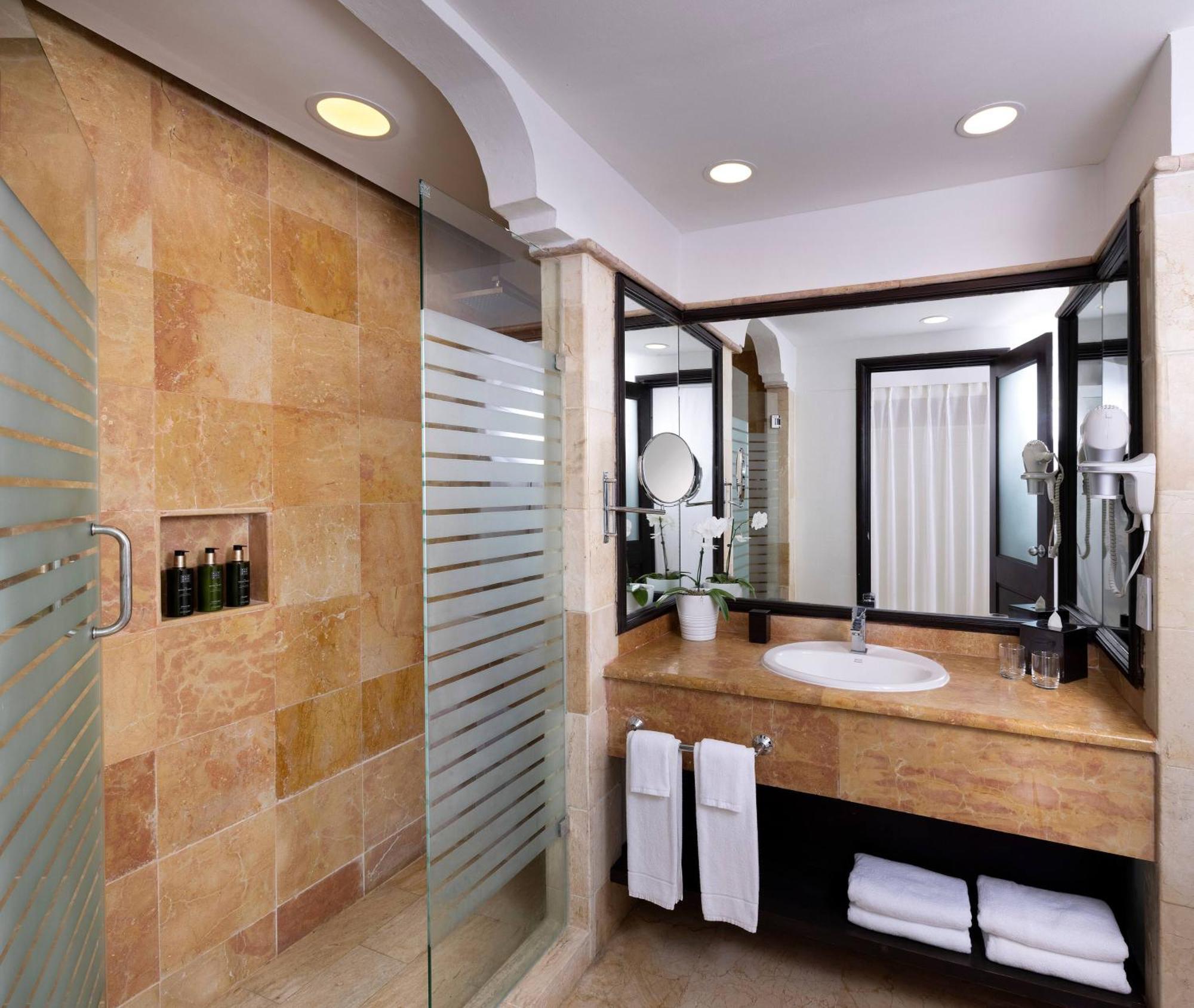 The Level Junior Suite Tropikal Palms,1774558363:JPEG