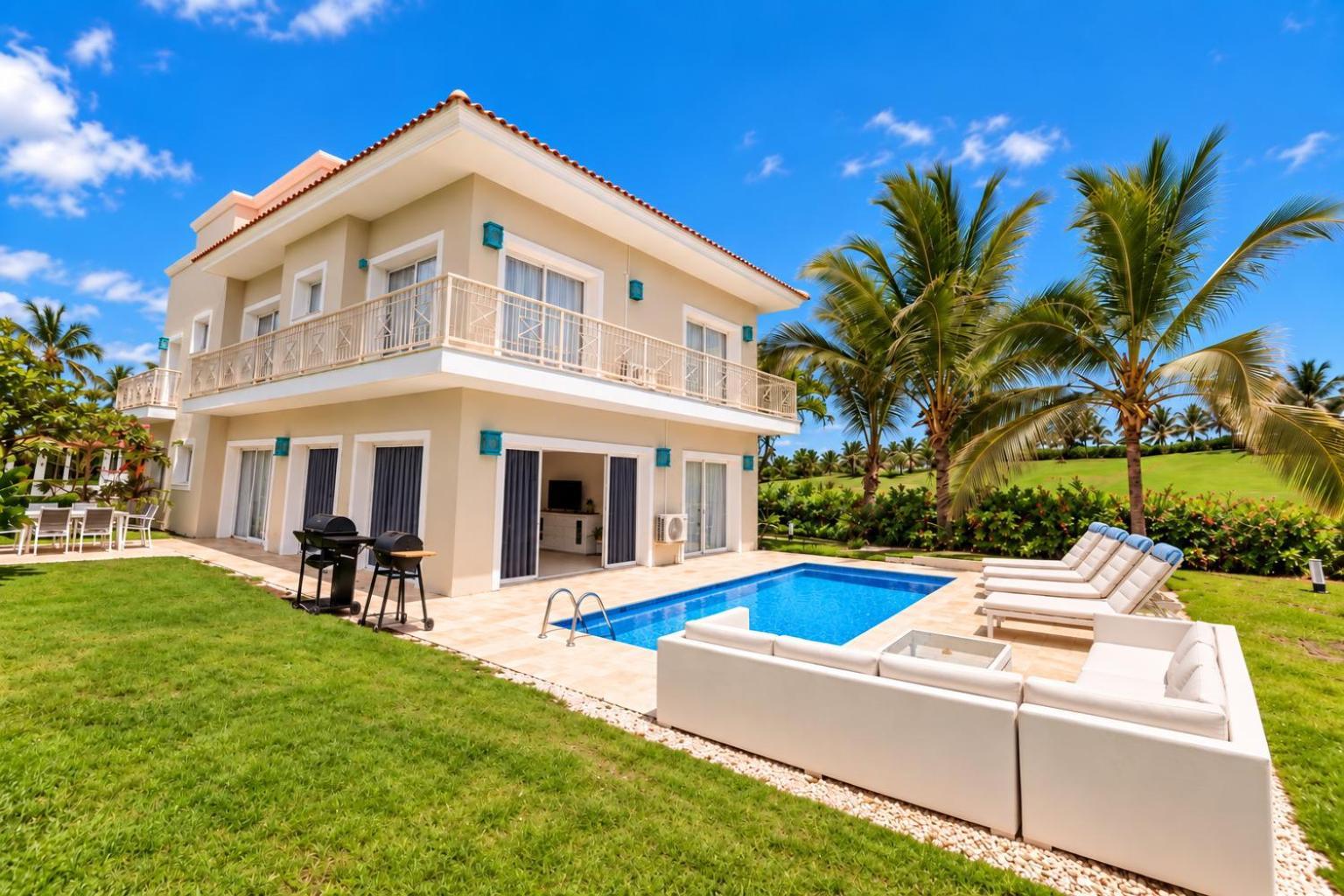 Vila com Piscina Privativa