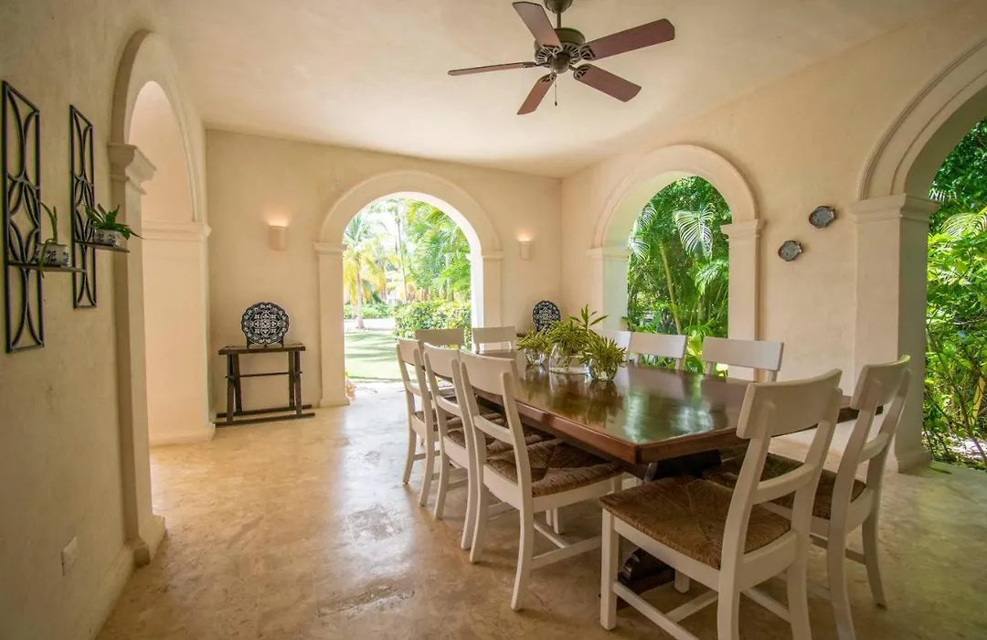 Luxury Golf Villa With Private Pool And Service Staff In Exclusive Resort Near Private Beach-1