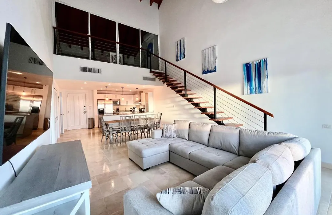 Resort Style Beach Front Condo On The Top Floor!-1