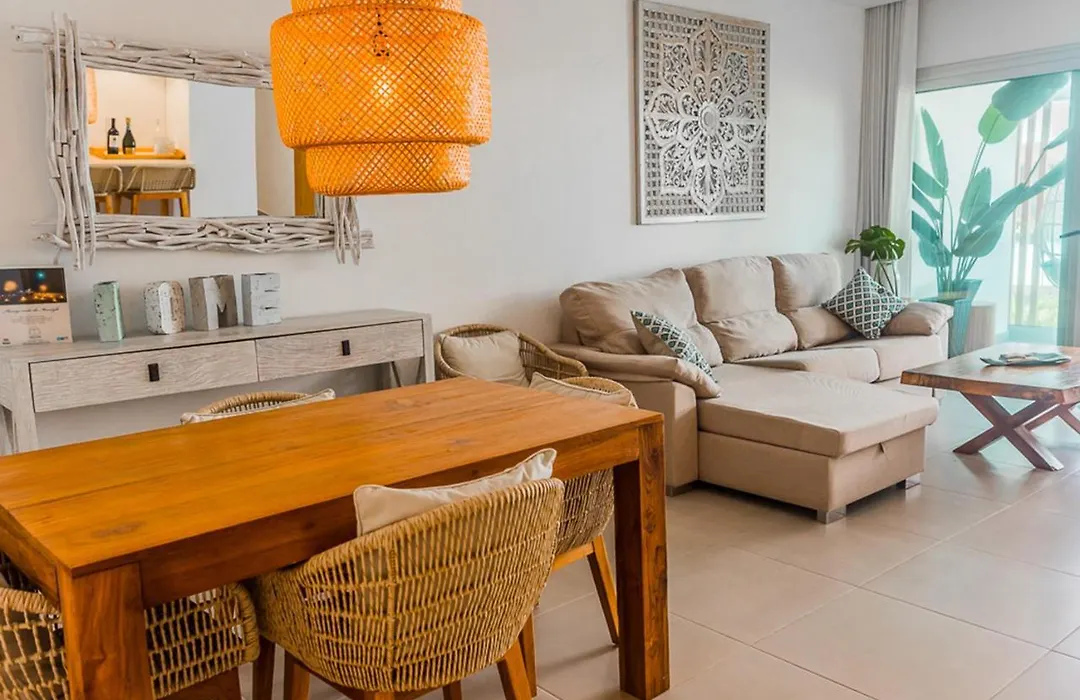Beautifull 2 Bedroom Few Steps From The Beach -7-1