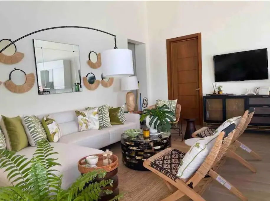 Bungalow En Exclusivo Condominio-1