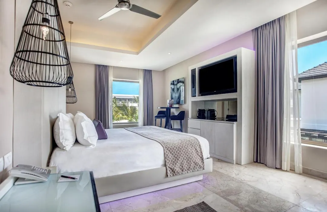 Royalton Chic Punta Cana, An Autograph Collection All-Inclusive Resort & Casino, Adults Only-1