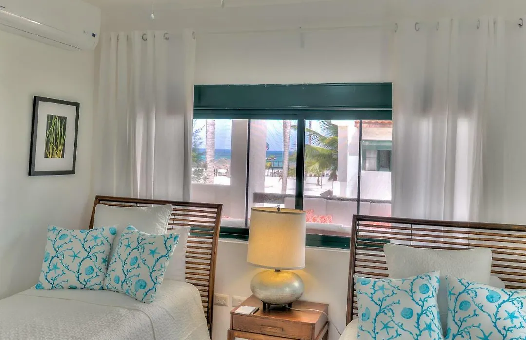 Oceanfront Apartment With Beach Views And Large Balcony - L-201-1