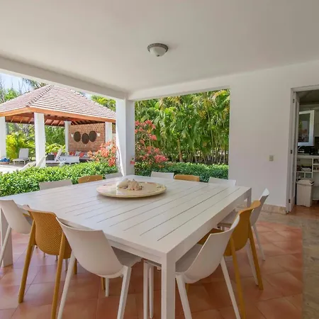 Colorful Golf-Front Villa With Private Pool In Exclusive Beach Resort-2