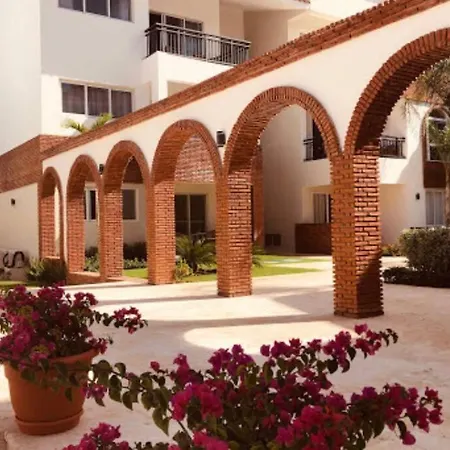 Coral Village Punta Cana Walking Distance To Restaurants & Beach-2