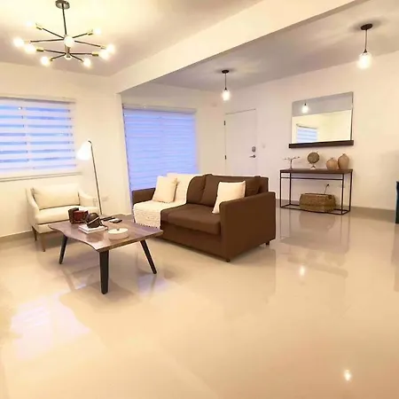 Stylish Modern Condo W/ Rooftop Terrace And Pool.-2