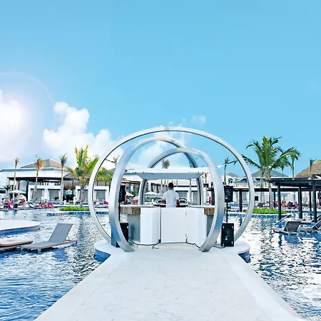 Royalton Chic Punta Cana, An Autograph Collection All-Inclusive Resort & Casino, Adults Only-3