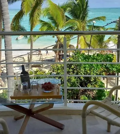 Private Room Overlooking The Beach-3