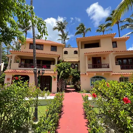 La Piazzetta Suite Los Corales Beach & Pool-2