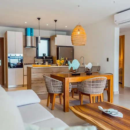 2 Bedroom With Private Picuzzi Near The Beach -5-3