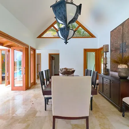 Sanctuary Villa 11-3