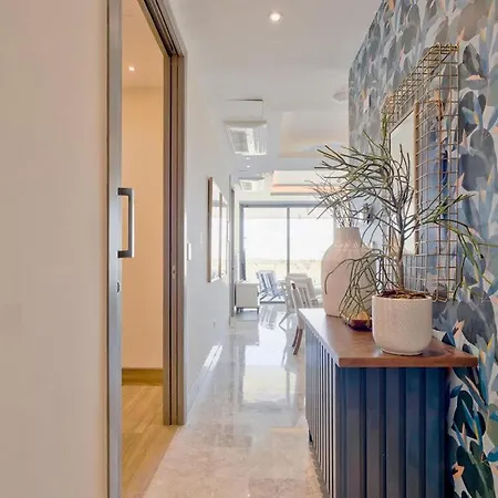 Il Lago Bringht 2 Bedroom Apartment With Lake And Pool- 242-3