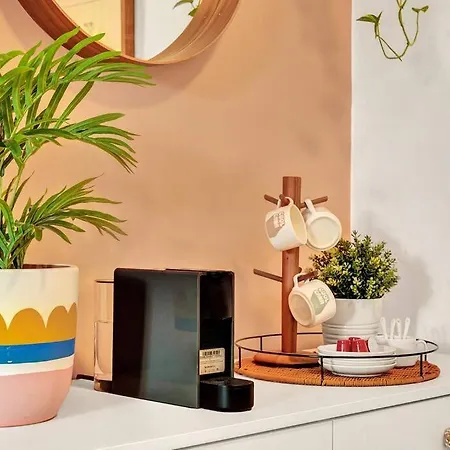 Cool Cana / Beautiful Cozy & Full Of Art Apartment-2