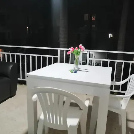 Beautiful Apartment 5 Min From The Beach-2