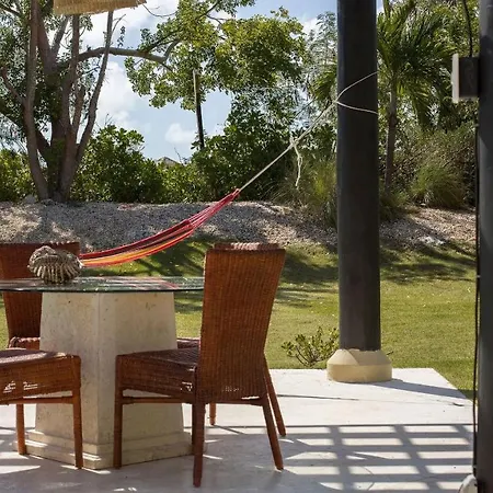 Villa Laurel By Greenvillage Collection-2