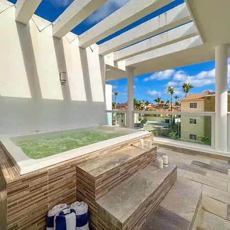 Incredible 3 Bedroom Penthouse W Bbq & Jacuzzi-3