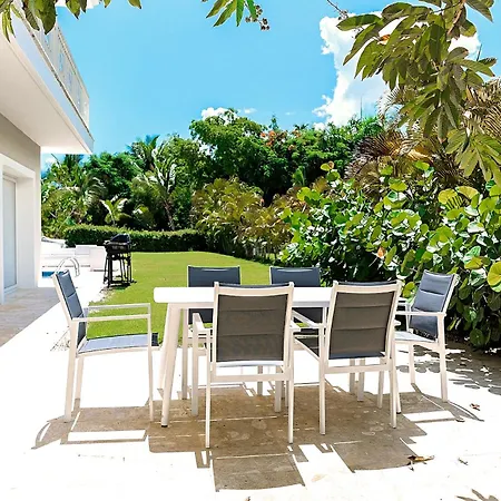 Private Iberosta Villa Fortuna - 4Bdr, Pool & Private Beach-2