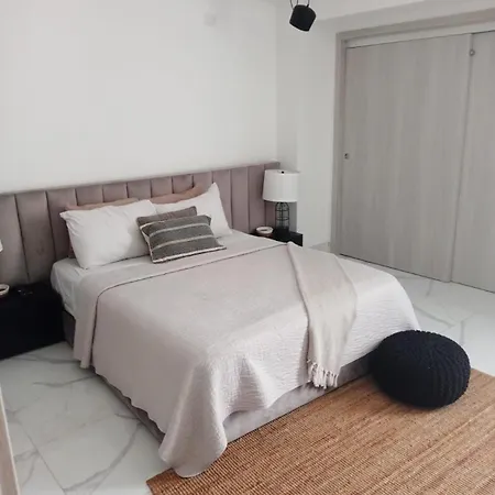 Paradise Apartment-3