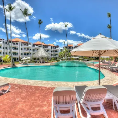 Scenic Oceanfront Apartment With A Walking Distance To The Beach - L-202-2