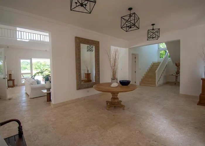 Golf-Front Villa With Large Spaces, Staff And Pool, Situated In Luxury Beach Resort Punta Cana